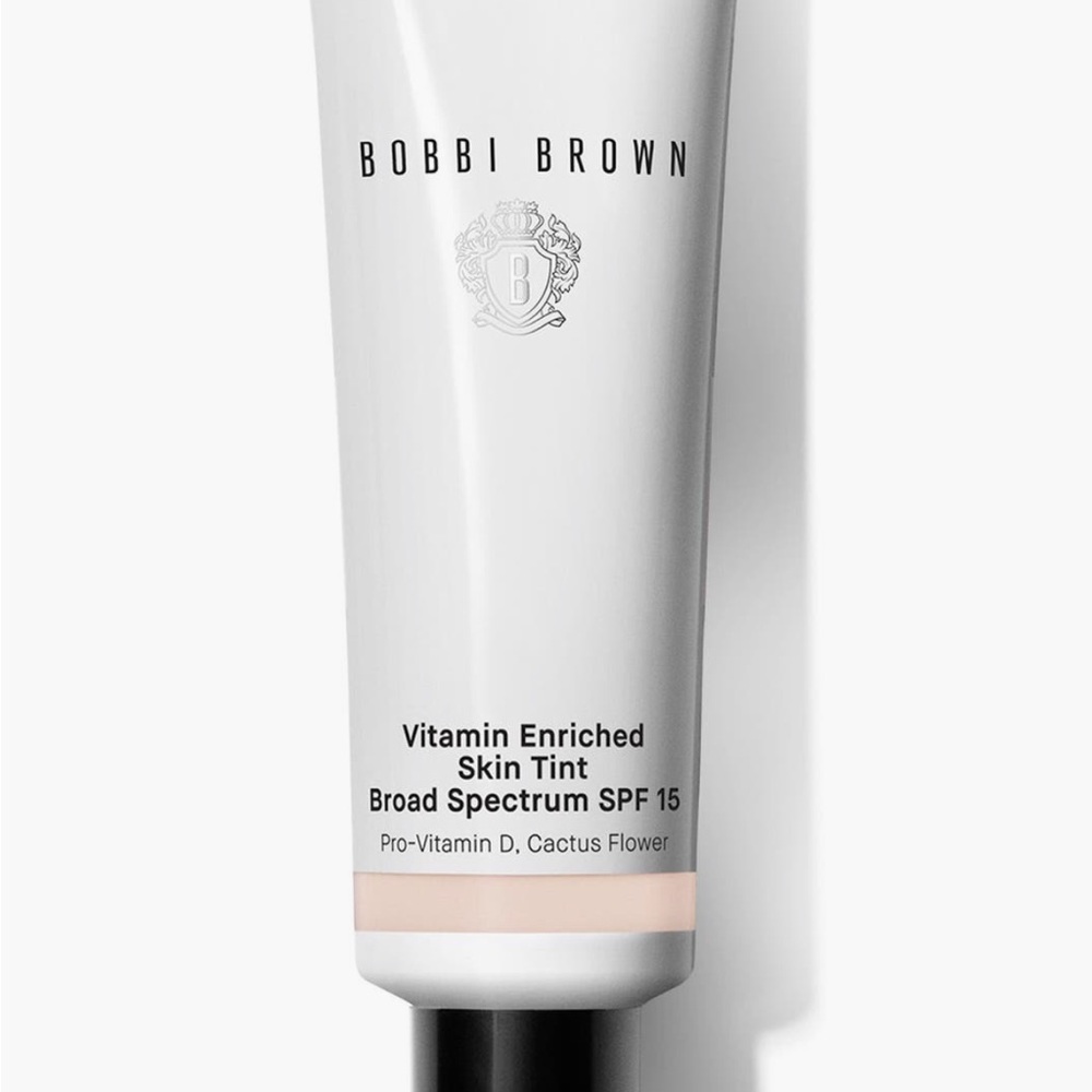 Bobbi Brown Vitamin Enriched Skin Tint Broad Spectrum SPF 15 - FAIR 3